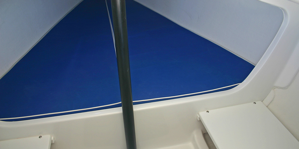 J-composites_J70_MAKE THE MOST OF HER ERGONOMIC CABIN